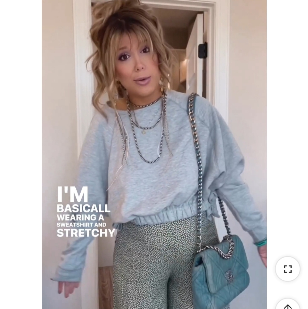 Vici Cropped Sweater - image 2